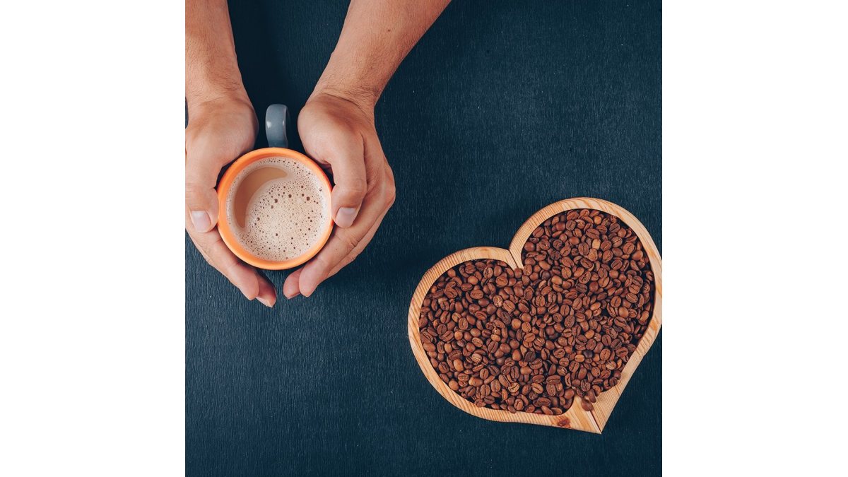 Magdus Melinda: Kávéillatú emlék című vers illusztrációja a Múzsák Könyvtárában