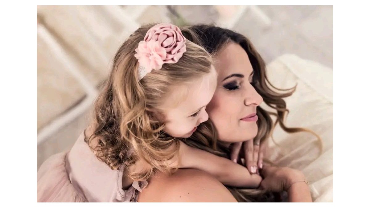 Napsugár: Anyai szívjóság című vers illusztrációja a Múzsák Könyvtárában