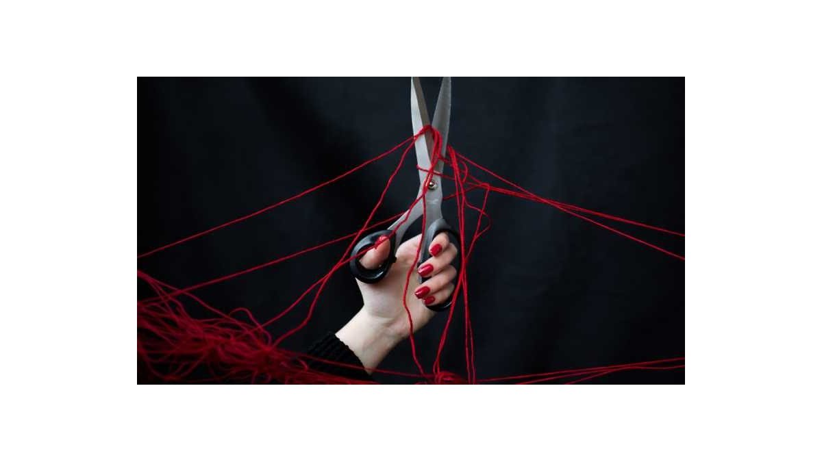 Gyólay Karolina: MÉG TARTOZIK AZ ÉLET című vers illusztrációja a Múzsák Könyvtárában