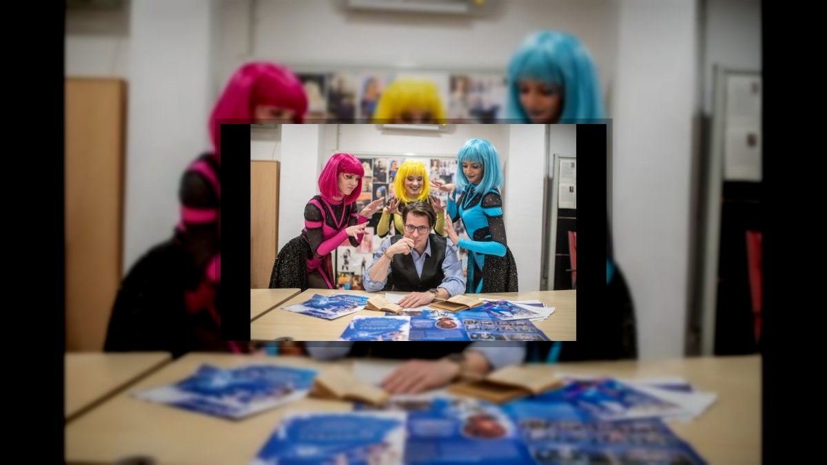 Tasi83: SZERENCSE DOLGA? című novella illusztrációja a Múzsák Könyvtárában.