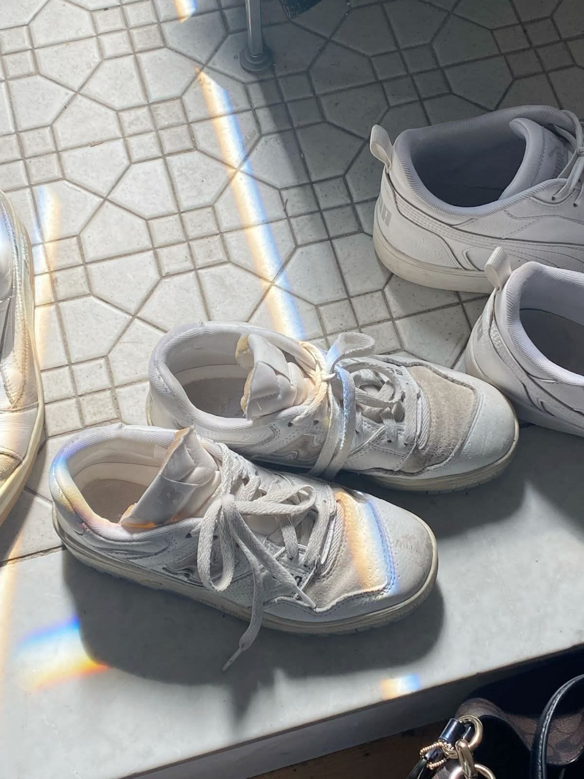 Gyólay Karolina: Új útra készen című vers illusztrációja a Múzsák Könyvtárában