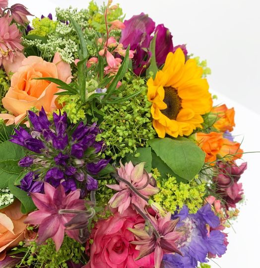 Garami Nelli: Nagymama virágai című novella illusztrációja a Múzsák Könyvtárában.