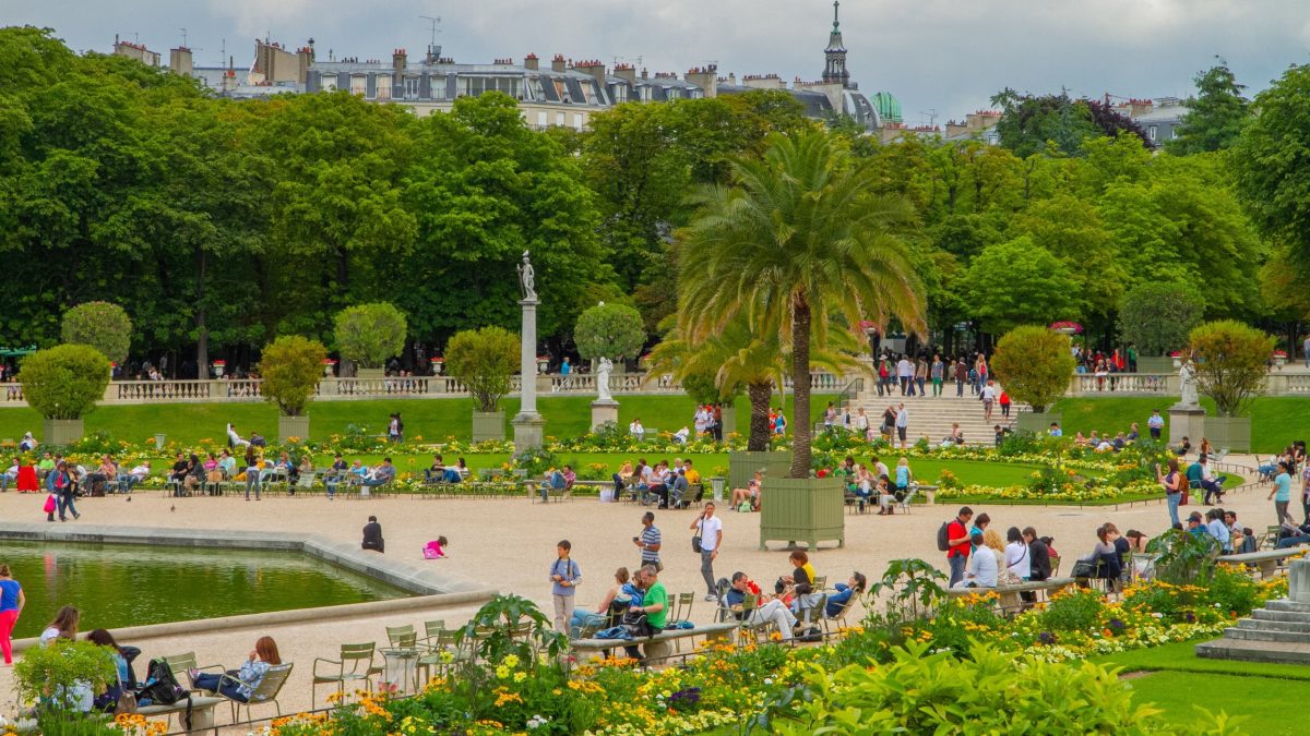 Antal Izsó: Le Jardin du Luxembourg című vers illusztrációja a Múzsák Könyvtárában
