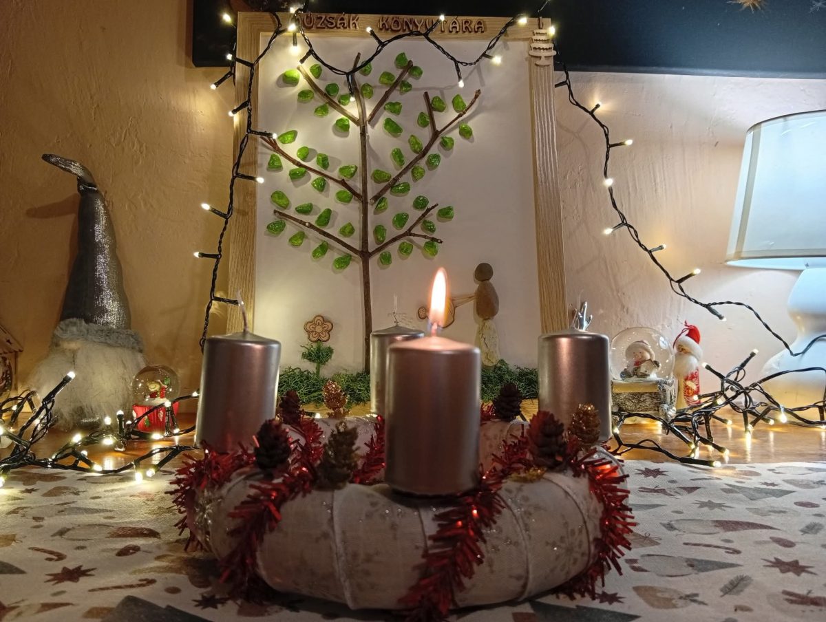 Gyólay Karolina: Advent című vers illusztrációja a Múzsák Könyvtárában