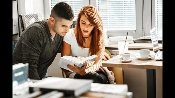 Tasi83: PATKÁNYFOGÓ című novella illusztrációja a Múzsák Könyvtárában.