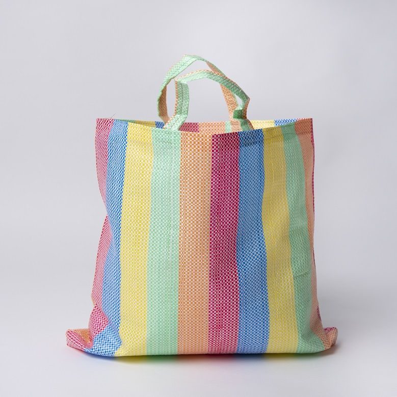 Magdus Melinda: "Isá, pour és homou vogymuk”, avagy mi van a szatyorban? című novella illusztrációja a Múzsák Könyvtárában